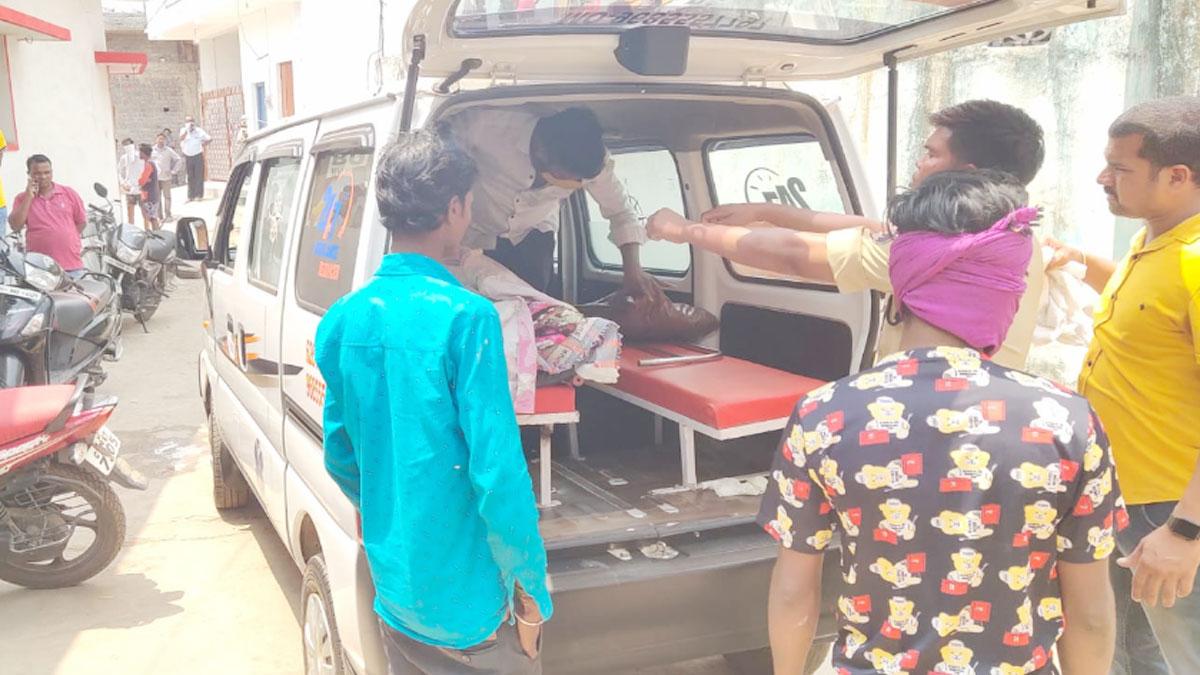 र्लफ्रेंड की लाश के साथ रह रहा था युवक