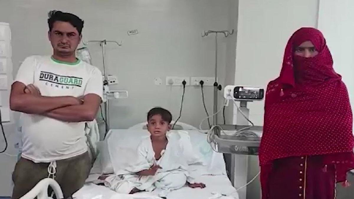 चार साल के बच्चे के गले का हुआ ऑपरेशन
