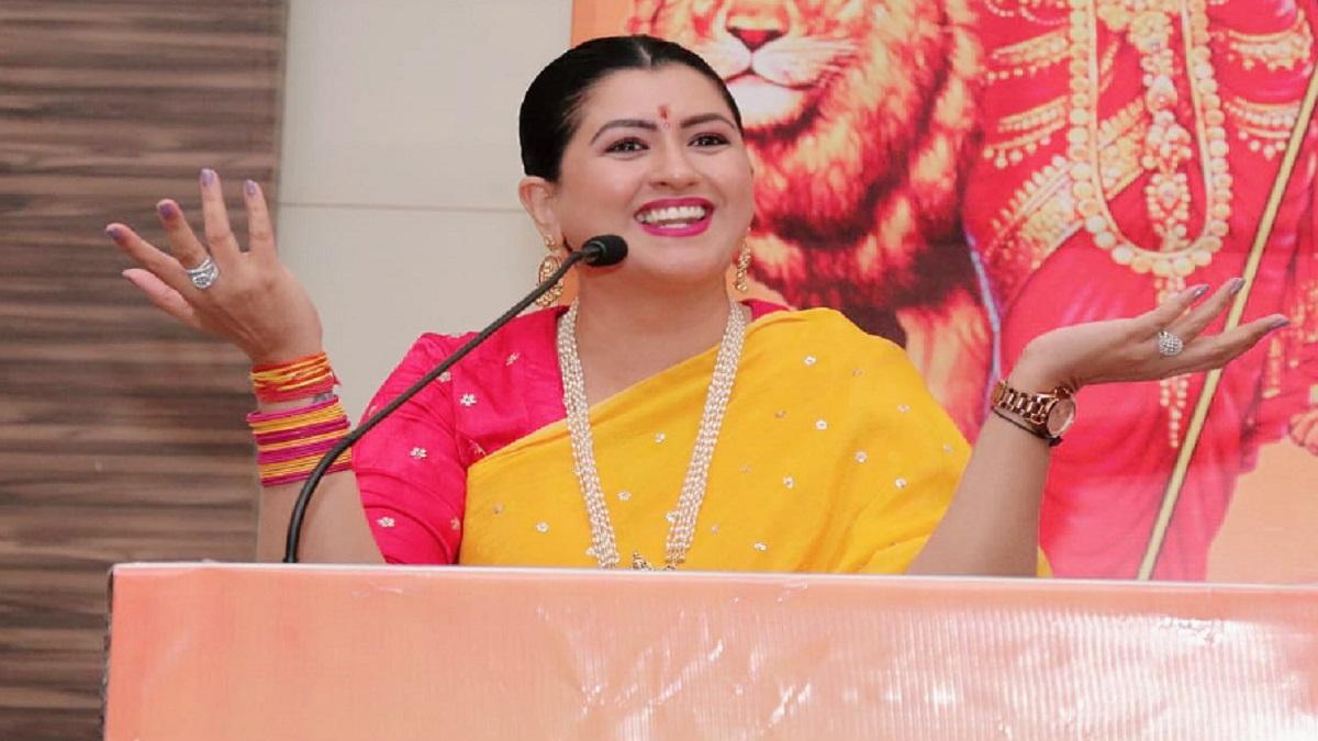 काजल हिन्दुस्तानी को गुजरात पुलिस ने गिरफ्तार किया है. (फोटो-Twitter)