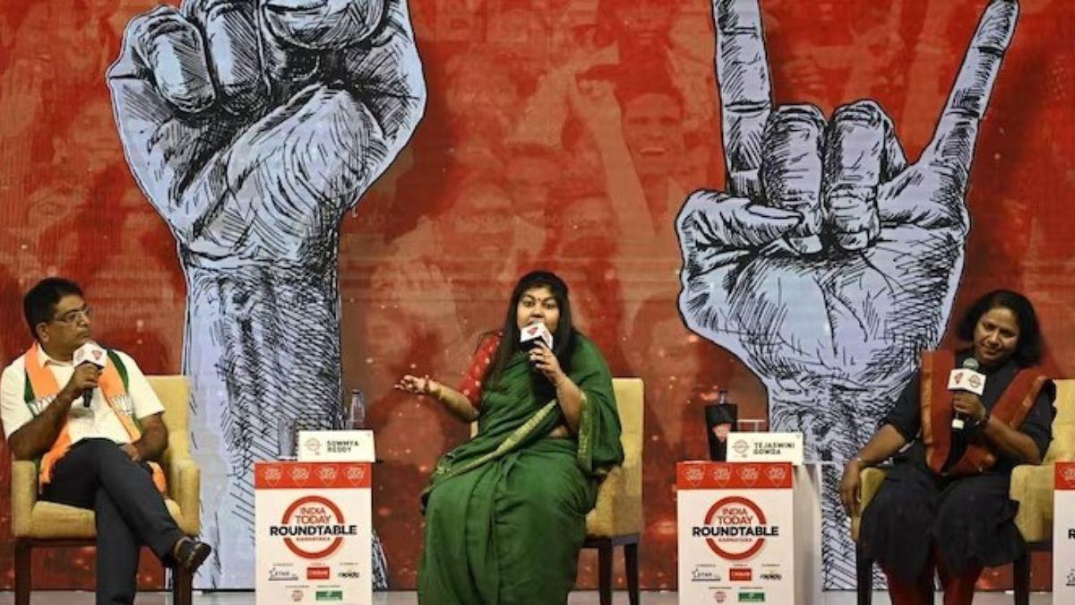 बाएं से दाएं: बीजेपी नेता भास्कर राव, कांग्रेस नेता सौम्या रेड्डी, बीजेपी नेता तेजस्विनी गौड़ा