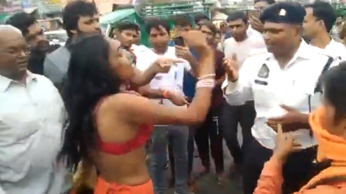 किन्नर ने सिपाही को तमाचा मारा