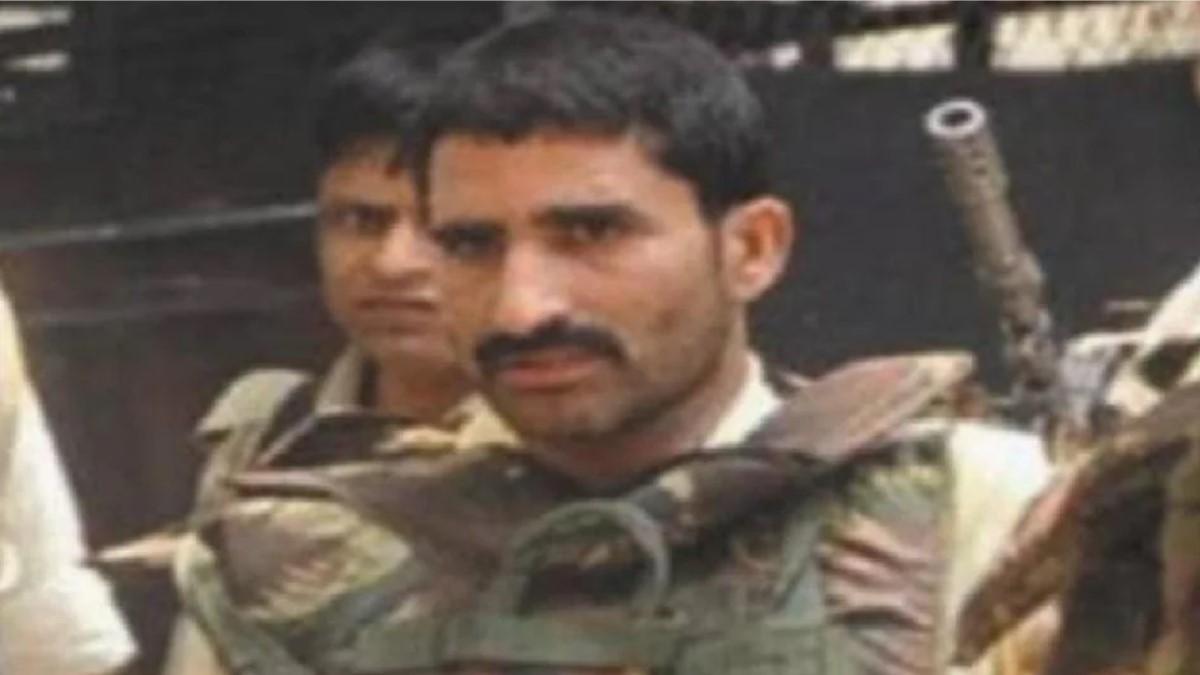 अनिल दुजाना