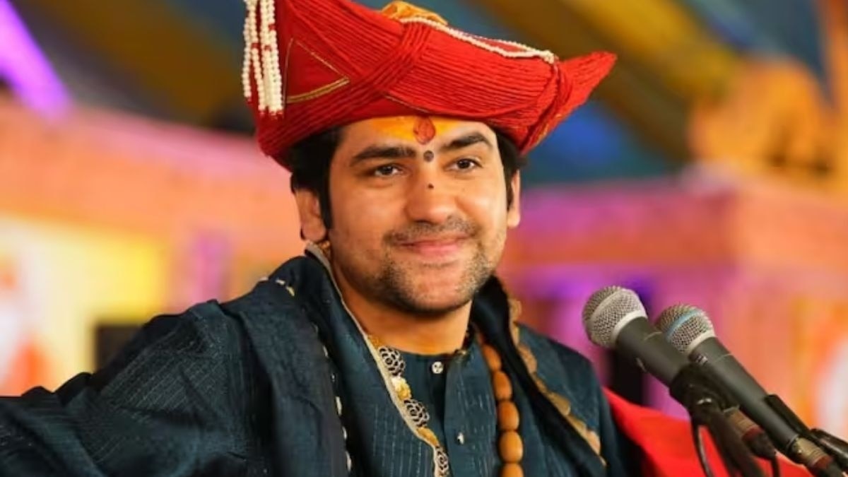 धीरेंद्र शास्त्री के दरबार को याचिका दाखिल, गुजरात HC ने तुरंत सुनवाई से किया इनकार, जानें क्या है मामला