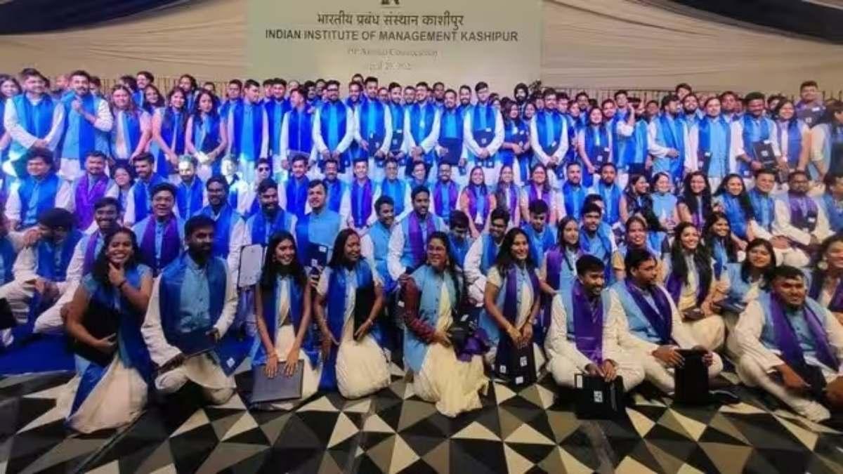 आईआईएम काशीपुर दीक्षांत समारोह के दौरान की एक तस्वीर