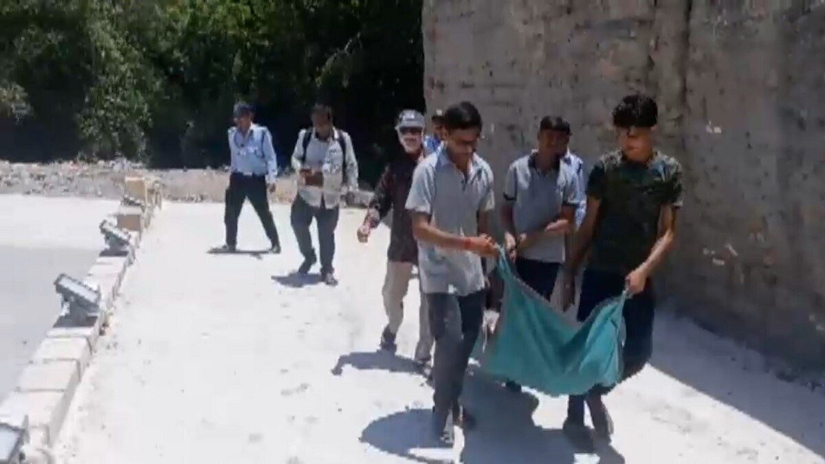 12 साल के बच्चे को थी जुए की लत, पैसों के लिए नाबालिग दोस्त ने किया मर्डर, मुंह पत्थर से कुचला