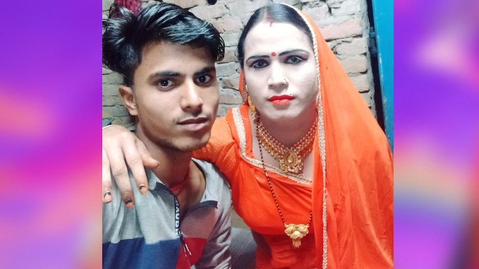 पंकज और किन्नर चंदा एक आर्केस्ट्रा में संग काम करते थे.