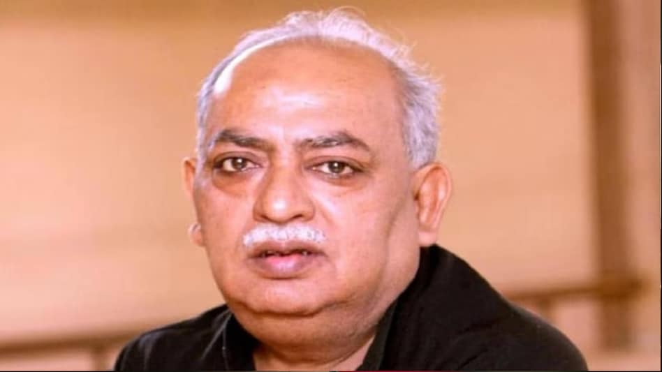 मशहूर शायर मुनव्वर राणा की तबीयत बिगड़ी, वेंटिलेटर पर किए गए शिफ्ट, अगले 72  घंटे बेहद अहम - Munawar Rana health deteriorated kept on ventilator support  system in Lucknow ntc - AajTak