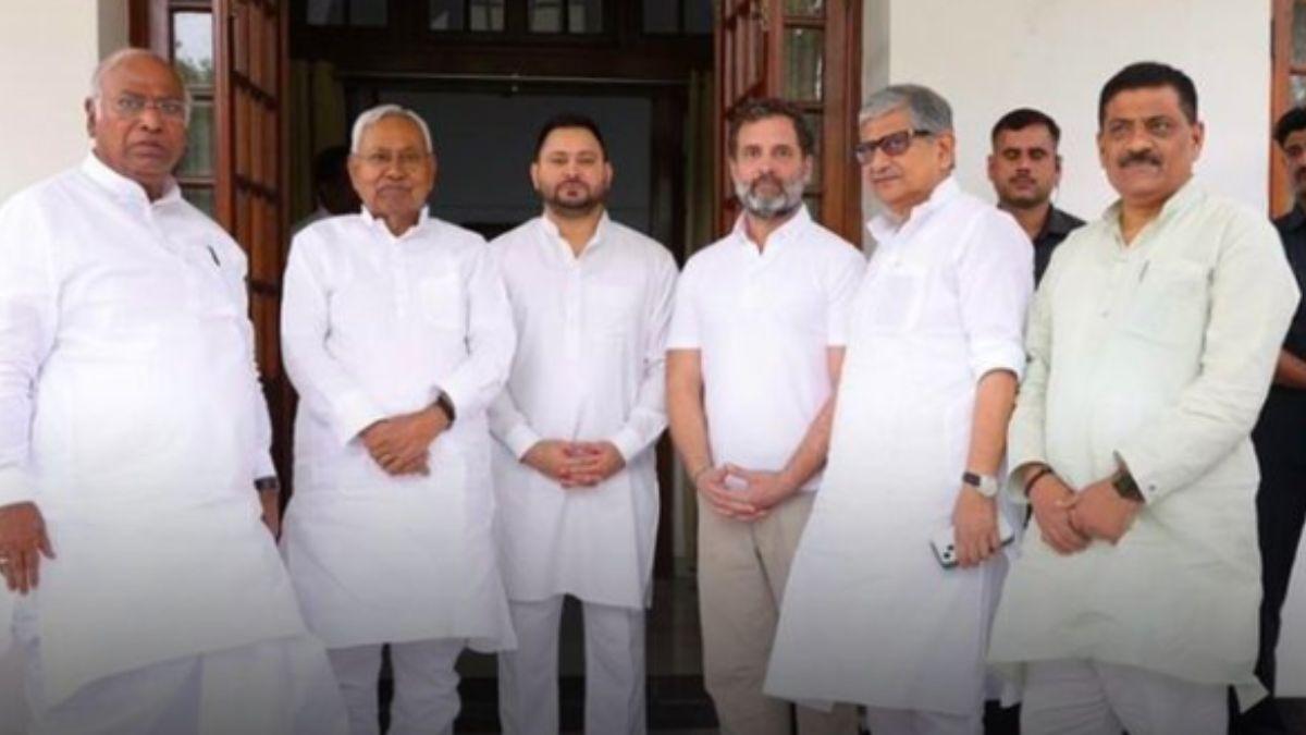 नीतीश कुमार लगातार विपक्ष को एकजुट करने का कर रहे प्रयास (फाइल फोटो)