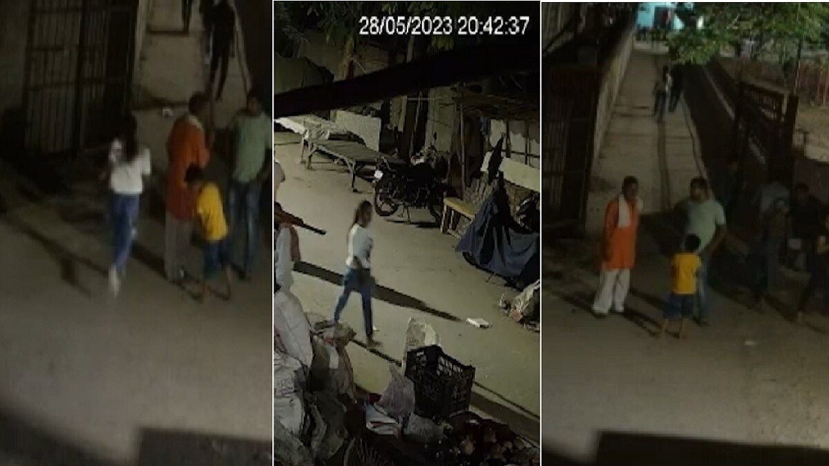 सीसीटीवी में नजर आई साक्षी.