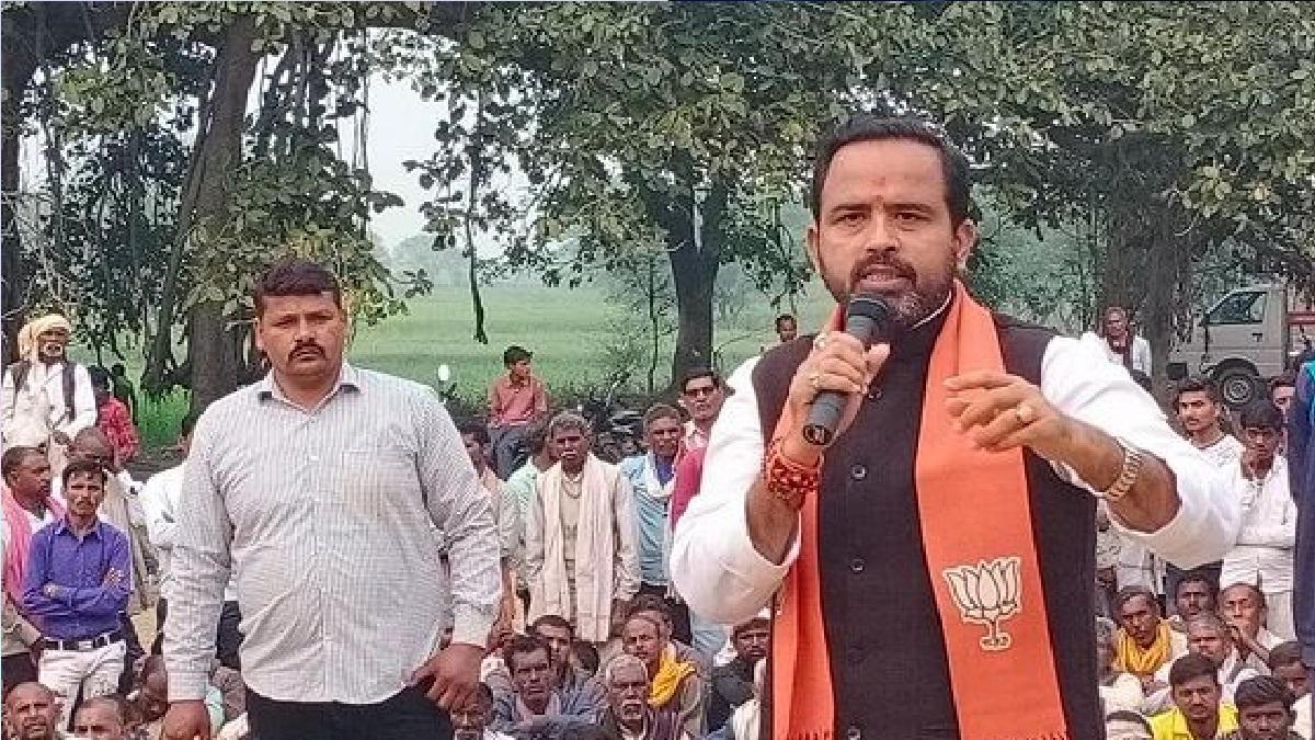 बीजेपी नेता पूर्व विधायक आनंद शुक्ला (File Photo).