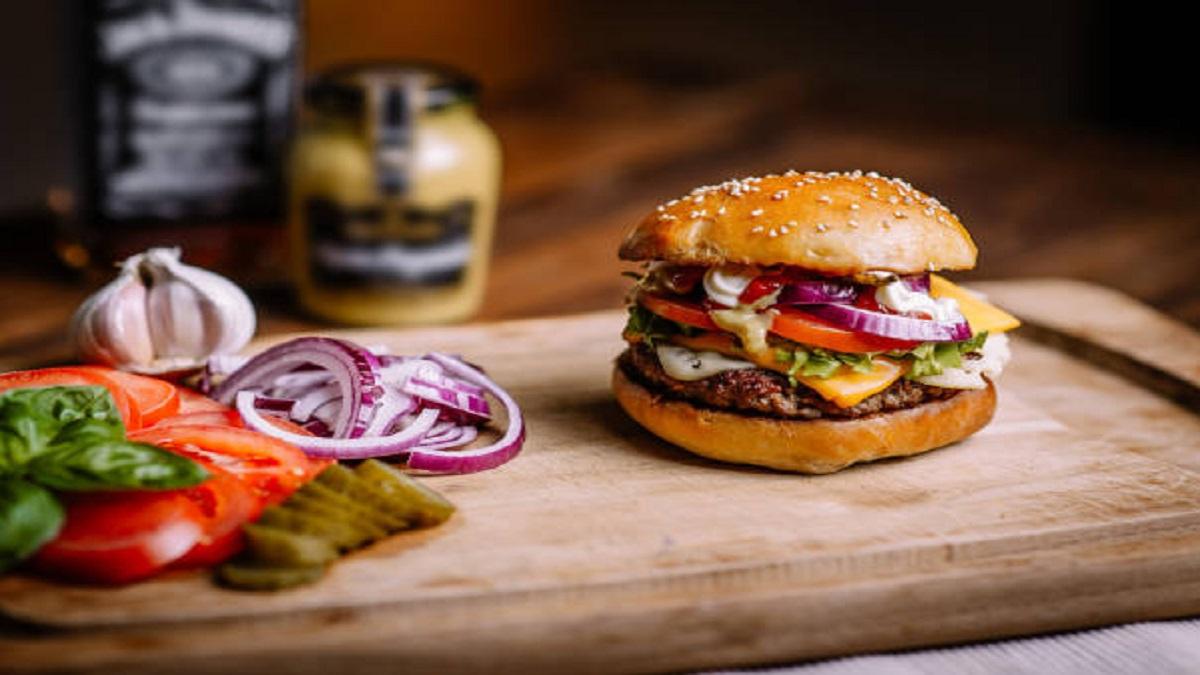Street Style Burger (Image: getty)
