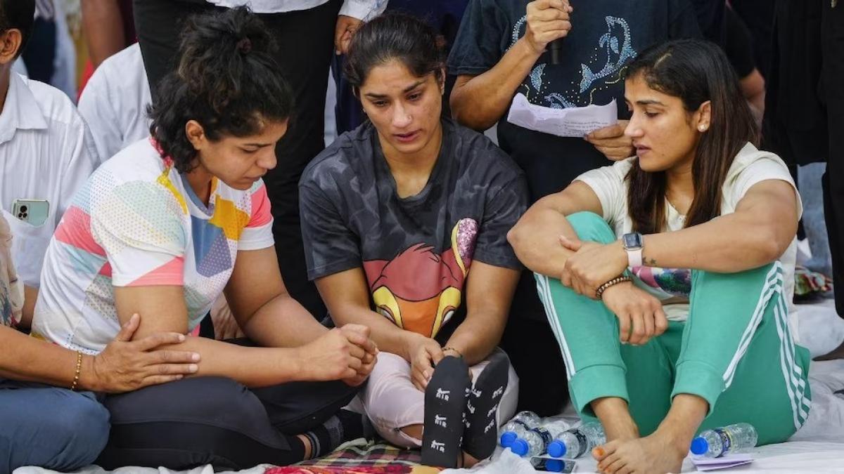 जंतर मंतर पर धरना दे रहे हैं पहलवान (फाइल फोटोः पीटीआई)