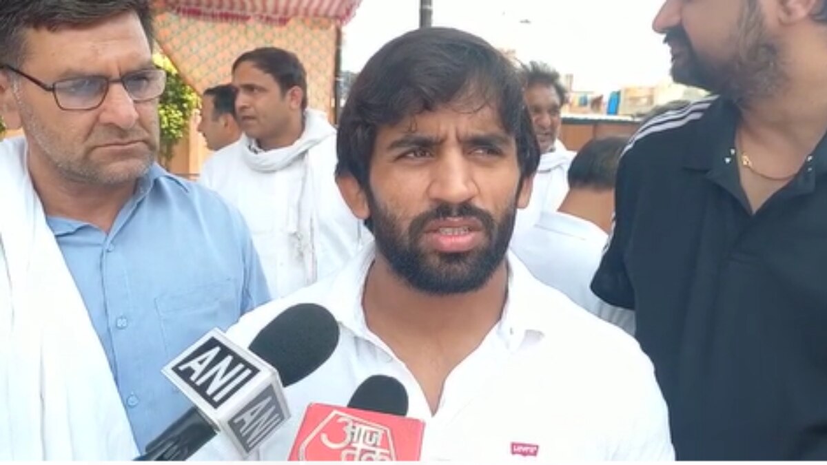 महापंचायत के बारे में बजरंग पूनिया ने जानकारी दी.