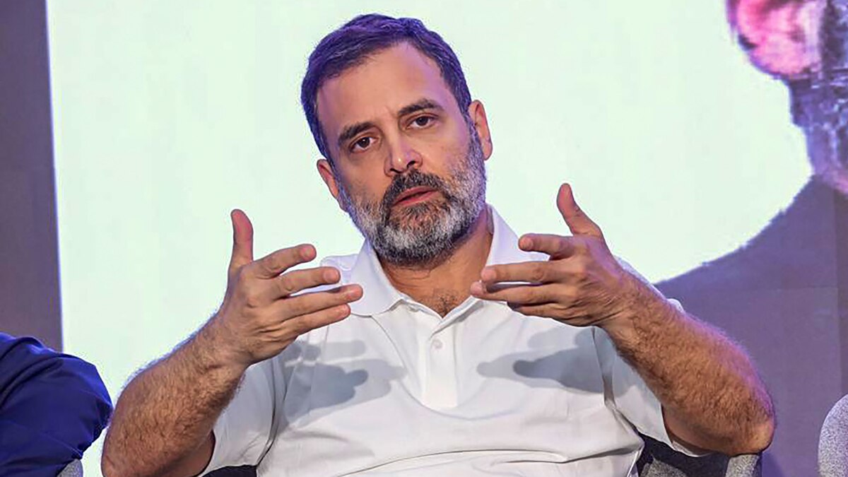 कांग्रेस नेता राहुल गांधी मणिपुर के लिए निकले, दो दिन राहत कैंपों में सुनेंगे पीड़ितों का दर्द