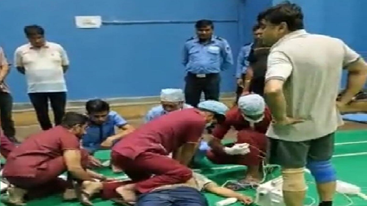 बैडमिंटन खिलाड़ी की हार्ट अटैक से मौत.