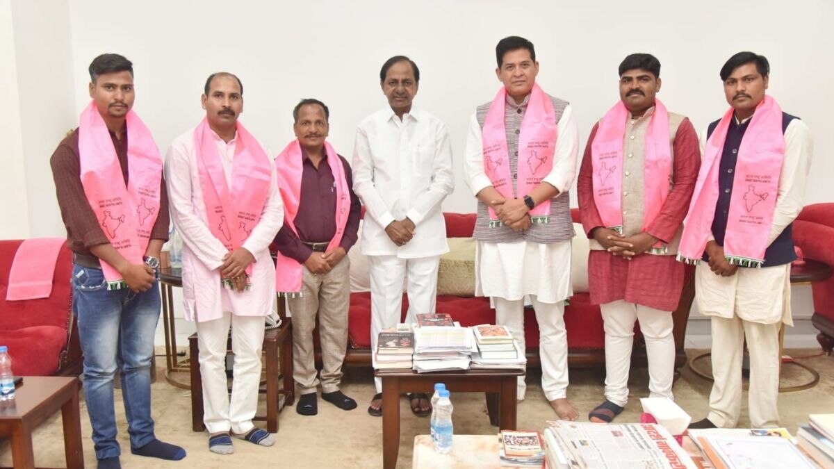 जय आदिवासी युवशक्ति संगठन (JAYS) ने BRS पार्टी को दिया समर्थन 