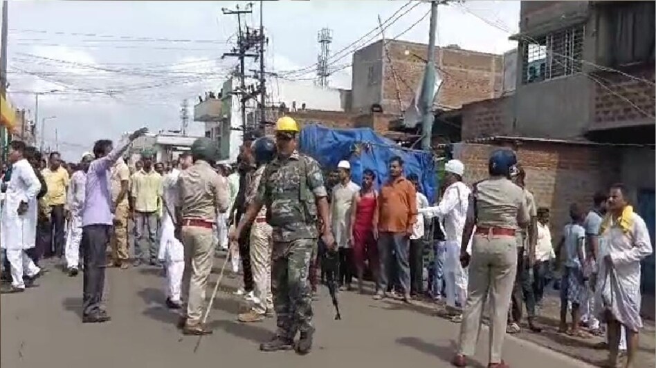 धनबाद में झड़प के बाद नियंत्रण में स्थिति, पुलिस बल तैनात, धारा 144-Situation under control after clashes in Dhanbad, police force deployed, section 144