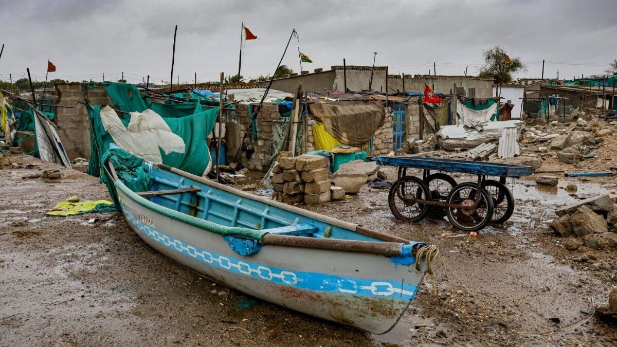 चक्रवात से पहले अलर्ट जारी