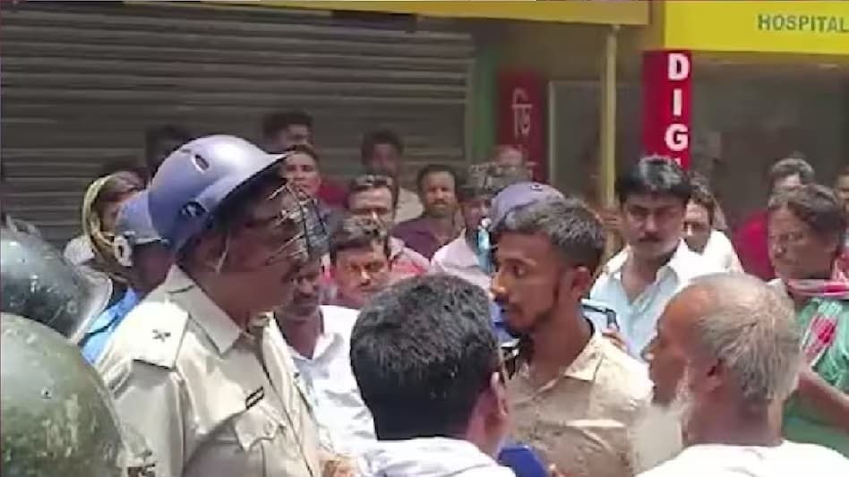 बंगाल में पंचायत चुनाव से पहले हिंसा का दौर, साउथ 24 परगना में आज भी बवाल जारी - west bengal panchayat election violence south 24 pargana ntc - AajTak