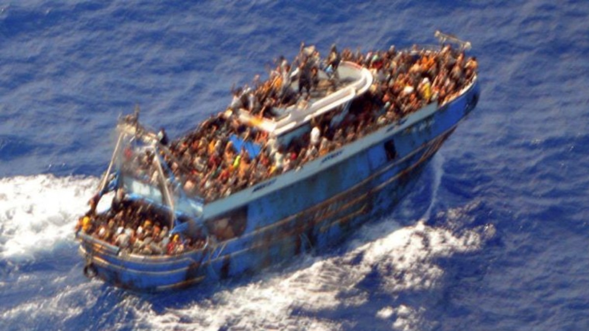 ग्रीस के समंदर में पलटी प्रवासियों से भरी नाव, 79 डूबे, पाकिस्तान, मिस्र और सीरिया के लोग थे सवार