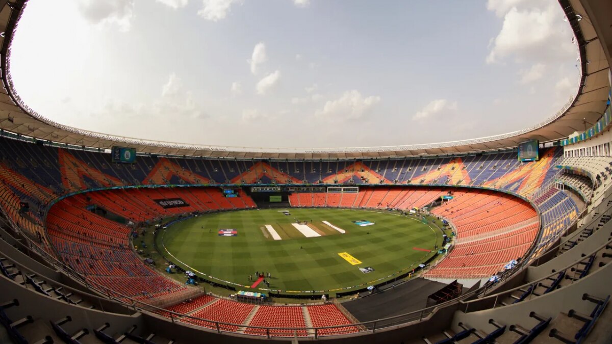 ICC वनडे वर्ल्ड कप 2023 की वेन्यू पर बवाल, मोहाली समेत ये स्टेडियम लिस्ट से क्यों हुए OUT, इन 4 की निकली 'लॉटरी'!