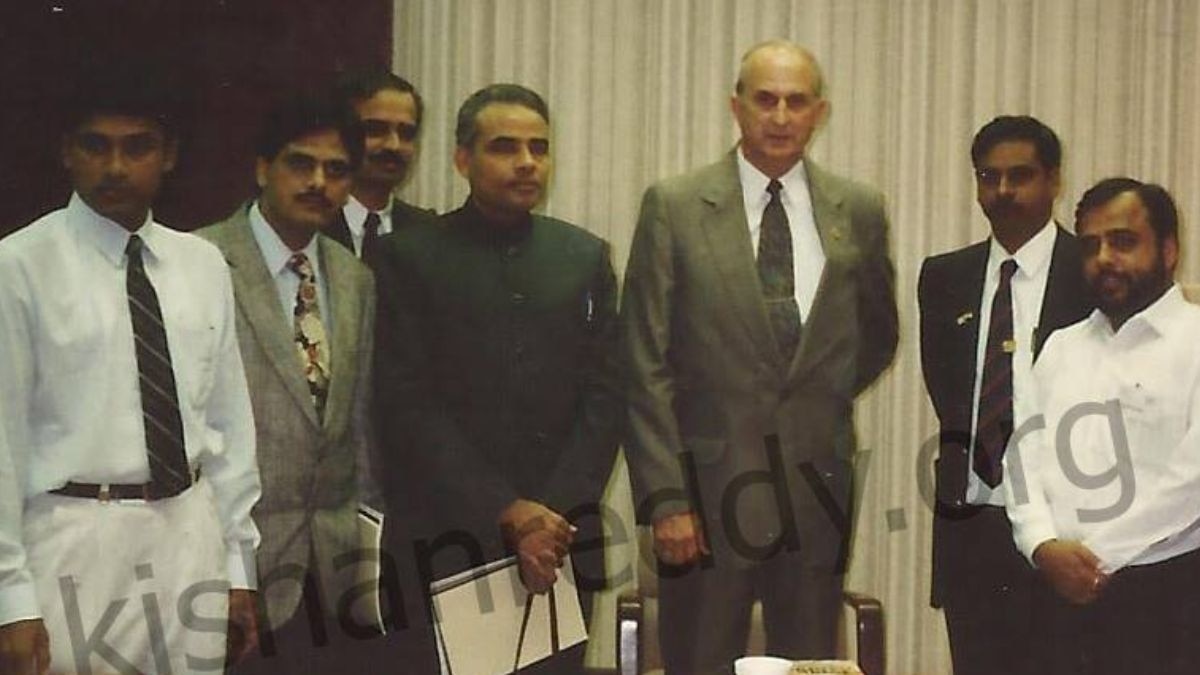 1994 में अमेरिका दौरे पर पहुंचे थे पीएम मोदी (फोटो क्रेडिट- जी किशन रेड्डी फेसबुक)