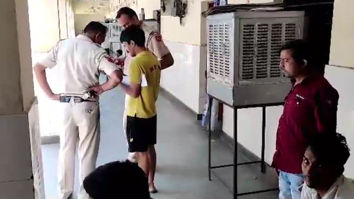 मामले की जांच के लिए पहुंची पुलिस. 