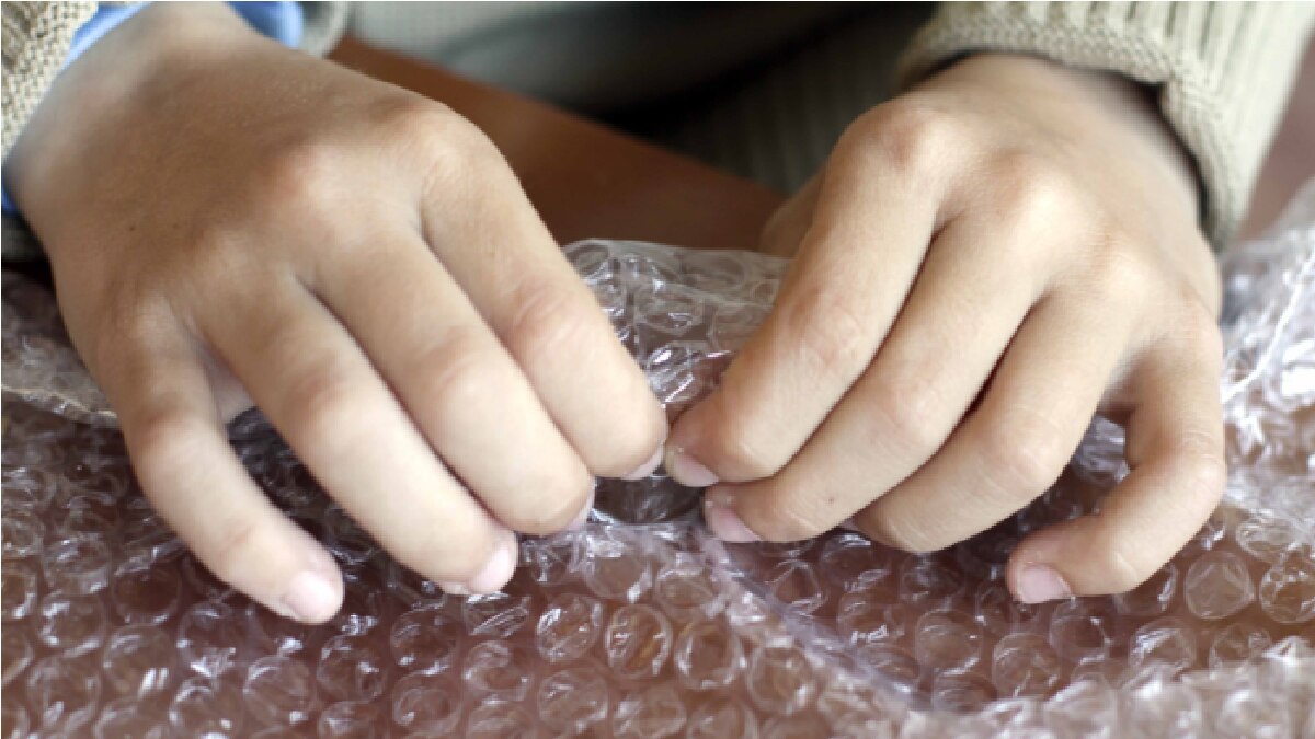 Bubble Wrap Popping (Representational Image)