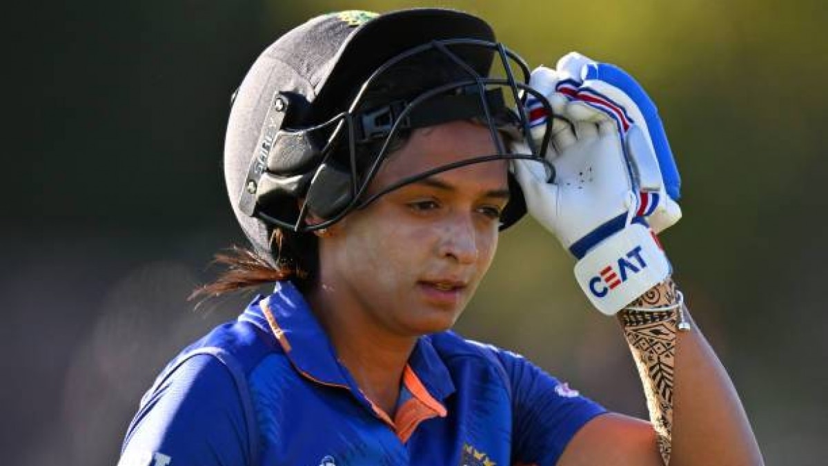 Harmanpreet Kaur Team India: हरमनप्रीत कौर के खिलाफ एक्शन के मूड में ICC, लग सकता है इतने मैचों का बैन