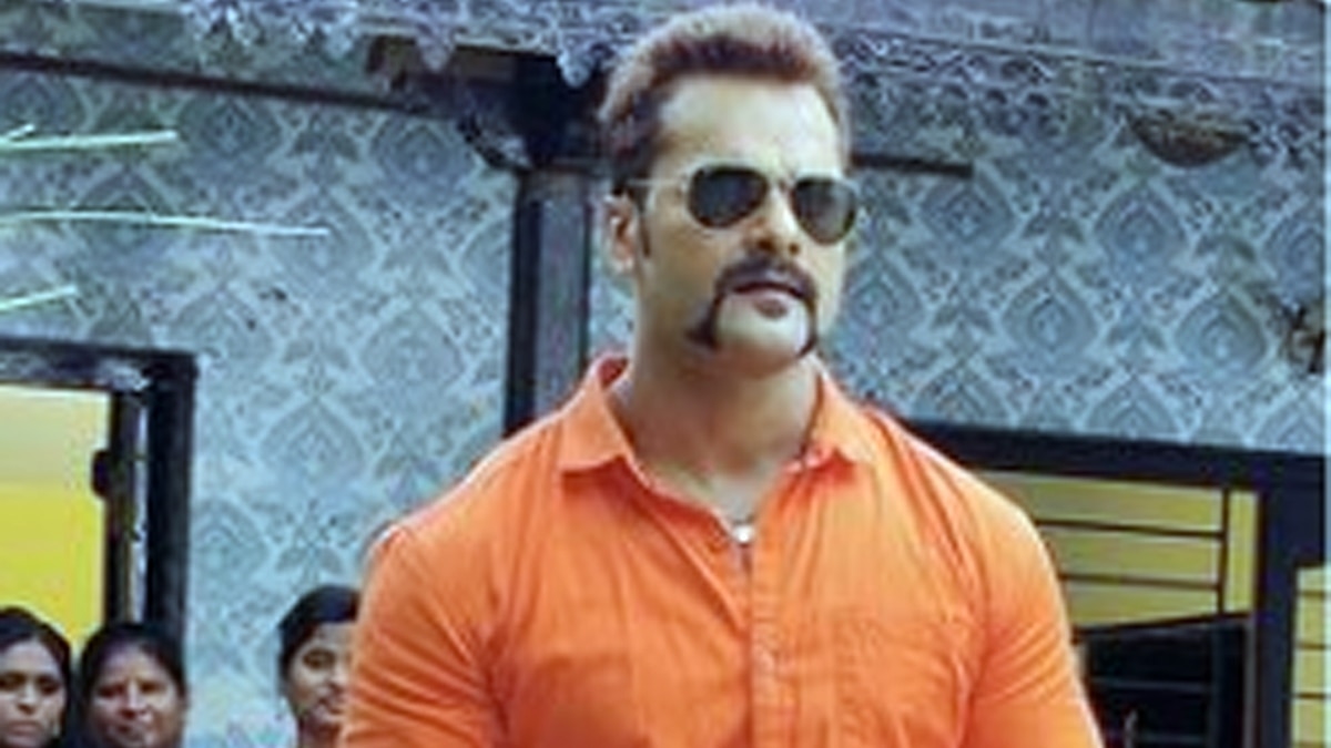 खेसारी लाल यादव