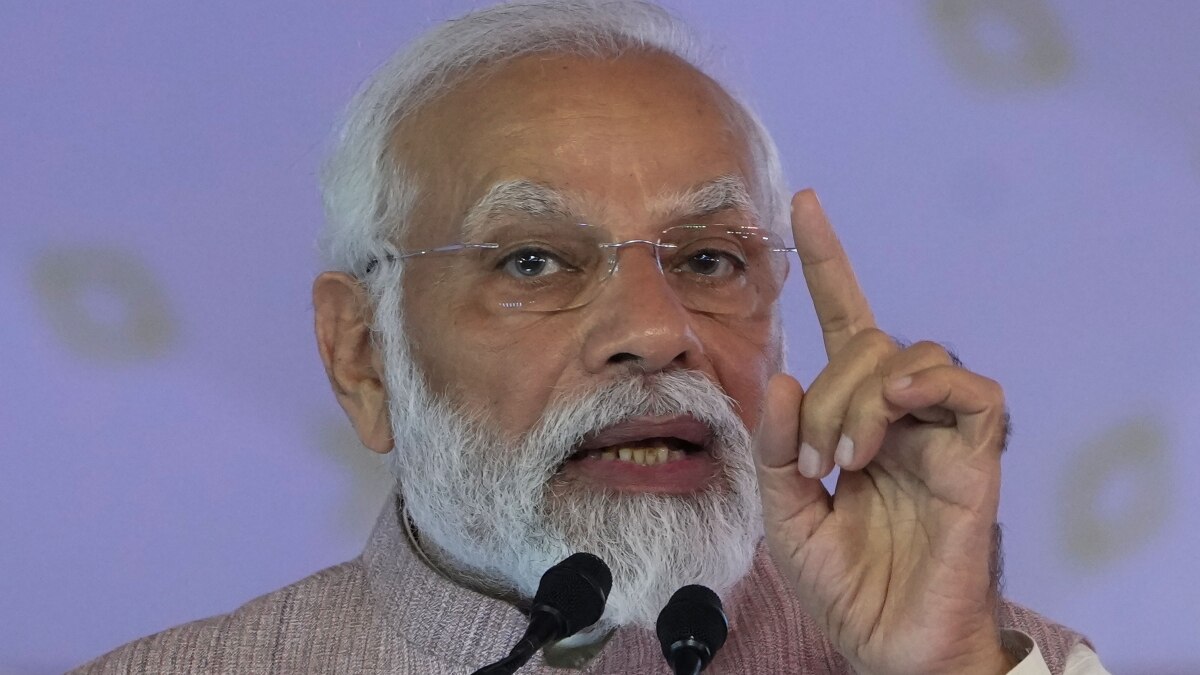 पीएम मोदी ने विपक्षी पार्टियों को घेरा (फाइल फोटो)