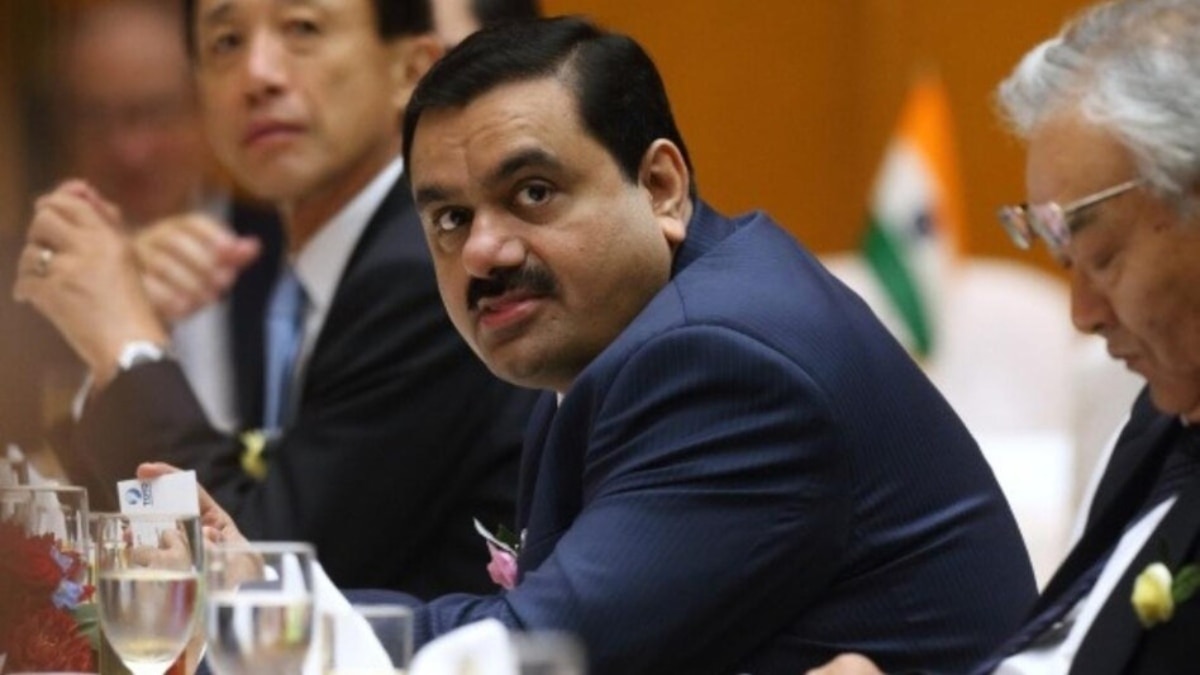 Adani Wilmar Q1 Result: गौतम अडानी की कंपनी को हुआ घाटा... तिमाही नतीजों के बाद 4% तक फिसला शेयर