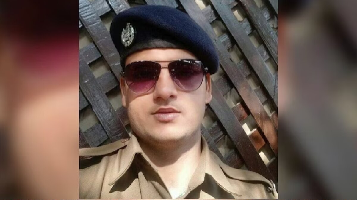 RPF जवान चेतन सिंह को रेलवे ने किया बर्खास्त