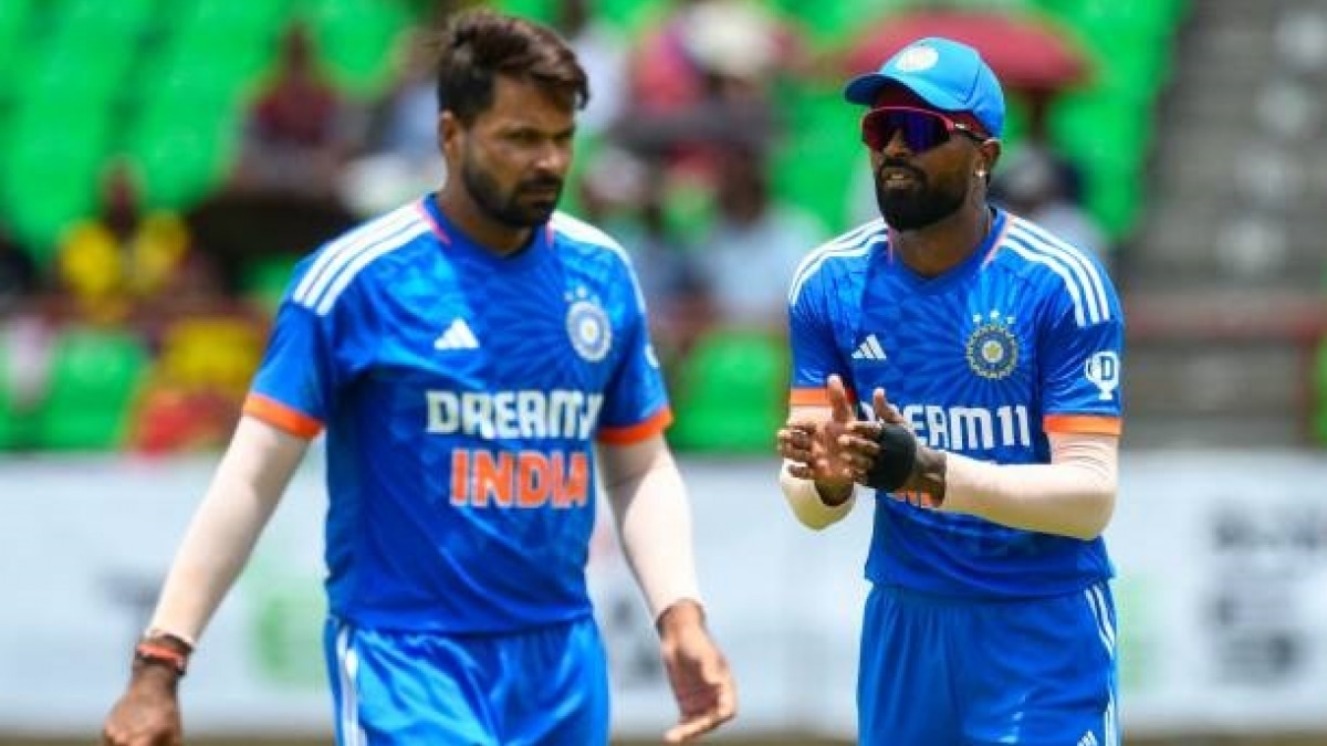 Hadik Pandya and Mukesh Kumar (@Getty Images)