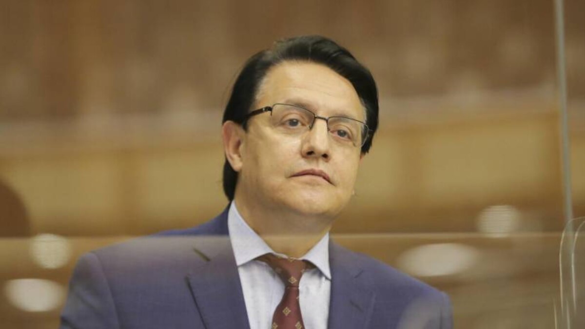 इक्वाडोर में राष्ट्रपति पद के उम्मीदवार फर्नांडो विलाविसेंसियो की गोली मारकर हत्या