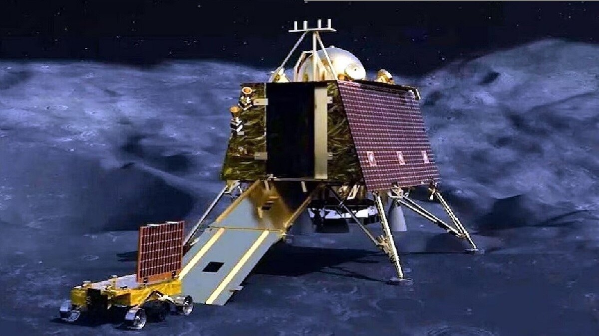 ये है चंद्रयान-3 का लैंडर, जिसके स्लाइडिंग प्लेटफॉर्म से निकल रहा है रोवर. (प्रतीकात्मक फोटोः IADN)
