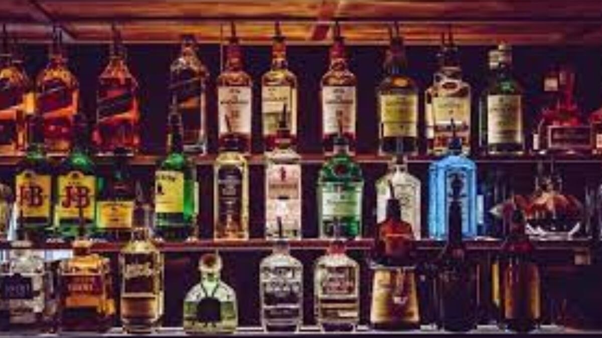 शराब की एक भी बोतल बेचे बिना तेलंगाना सरकार ने कमा लिए 2600 करोड़ रुपये, जानिए क्या है मामला?