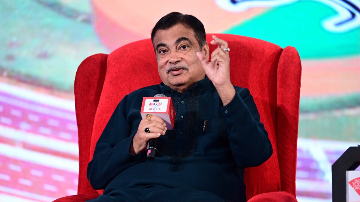 केंद्रीय सड़क परिवहन और राजमार्ग मंत्री नितिन गडकरी