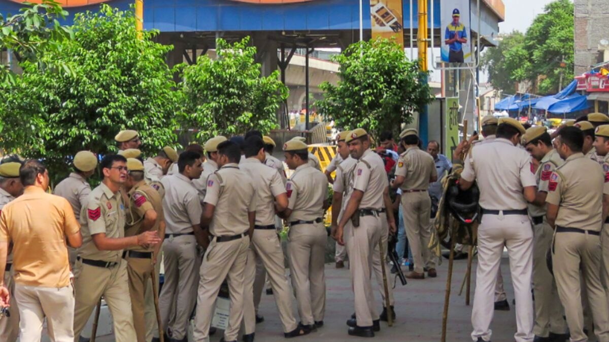 नूंह हिंसा के बाद हरियाणा पुलिस का एक्शन, रोहिंग्याओं की बस्तियों पर चला बुलडोजर