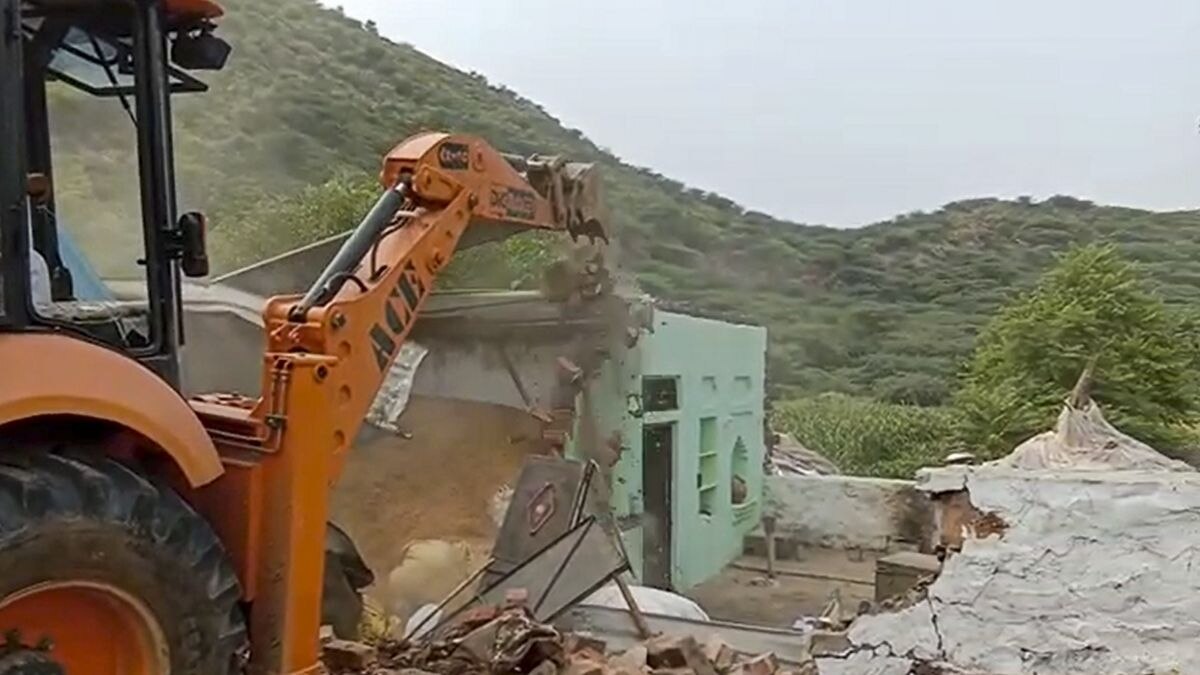 नूंह में बुलडोजर एक्शन पर हाईकोर्ट ने लगाई रोक, स्वत: लिया संज्ञान