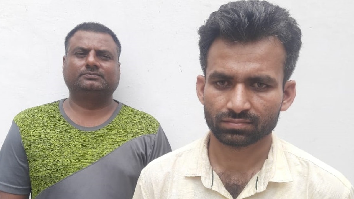 पुलिस की गिरफ्त में आरोपी अभिषेक सिंह और उसका ड्राइवर धर्मेंद्र यादव