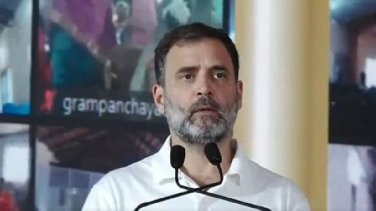 राहुल गांधी ने कर्नाटक में लॉन्च की गृह लक्ष्मी योजना, महिलाओं के बैंक अकाउंट में गए दो-दो हजार रुपये