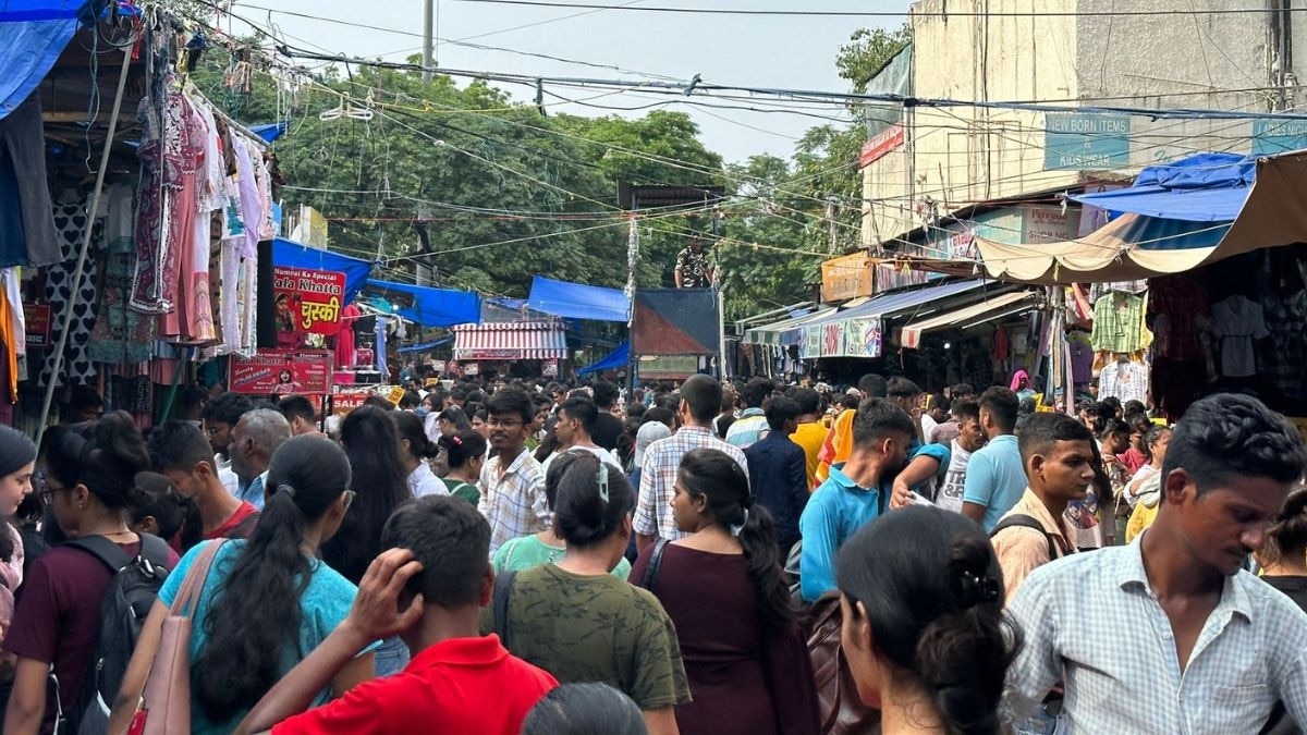 आखिर कब होगा दिल्ली के बाजारों का रिडेवलपमेंट? कारोबारी कर रहे हैं इंतजार 