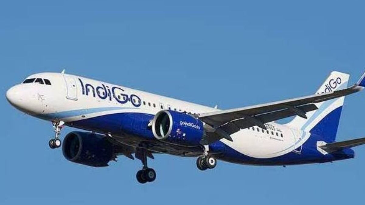 Indigo की फ्लाइट का इमरजेंसी डोर खोलने की कोशिश (फाइल फोटो)