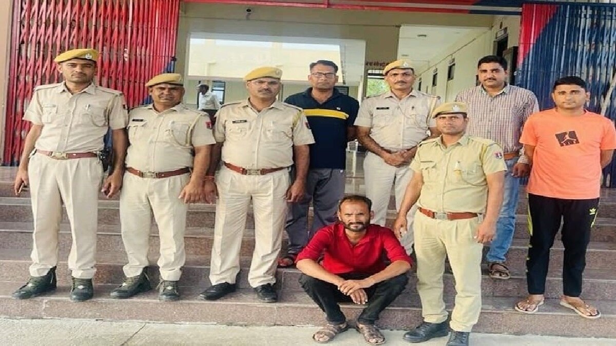 पुलिस की गिरफ्त में आरोपी