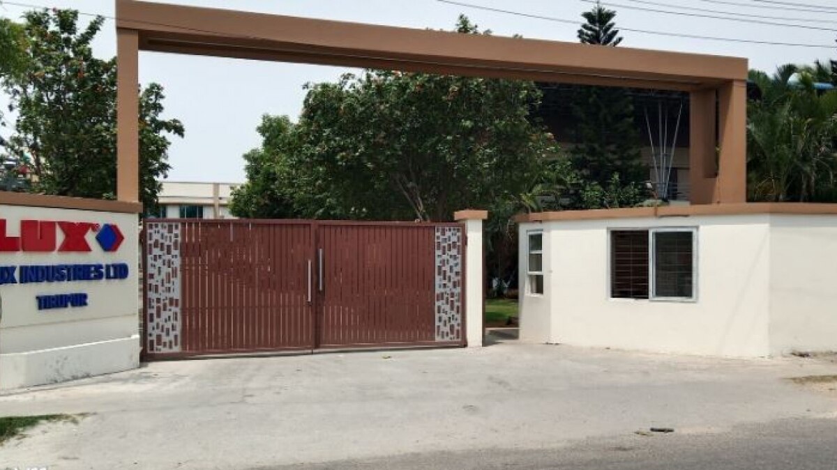 लक्स कंपनी के ठिकानों पर IT की दबिश (Photo: File)