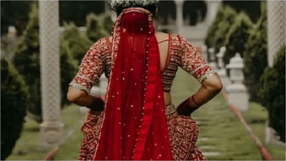 धूमधाम से हुई शादी, विदाई से पहले ब्यूटी पॉर्लर जाने के बहाने प्रेमी के साथ भागी नई नवेली दुल्हन