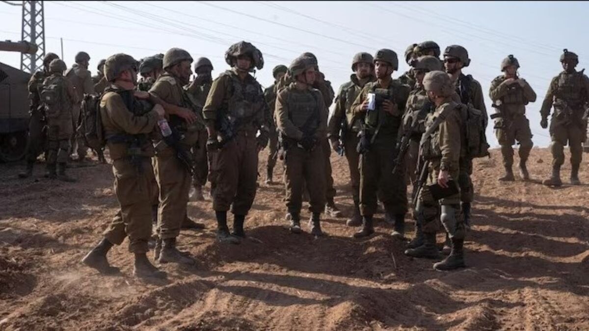 गाजा में ग्राउंड अटैक, अपने नागरिकों को बंदूक बांट रहा इजरायल, US बोला- आ गया है सबसे खतरनाक पल!