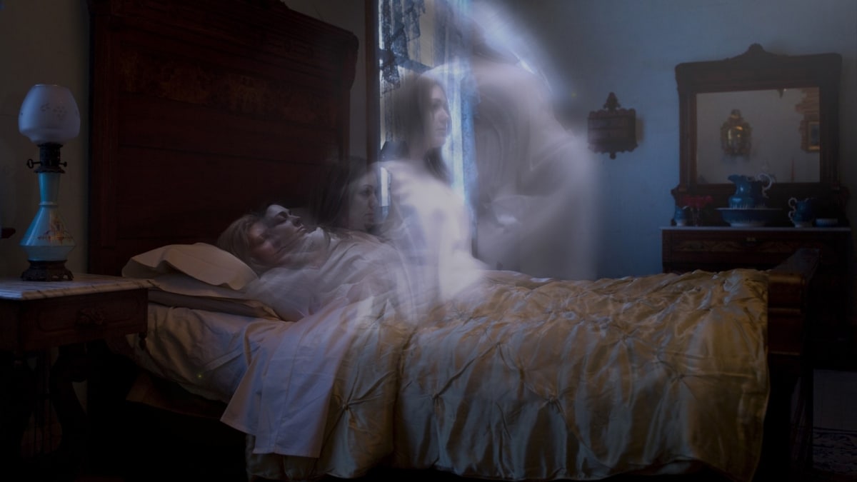 यह तो गजब हो गया, भूत के साथ 20 साल तक सेक्स करती रही महिला, इसके बाद…-This was amazing, a woman kept having sex with a ghost for 20 years, after this…