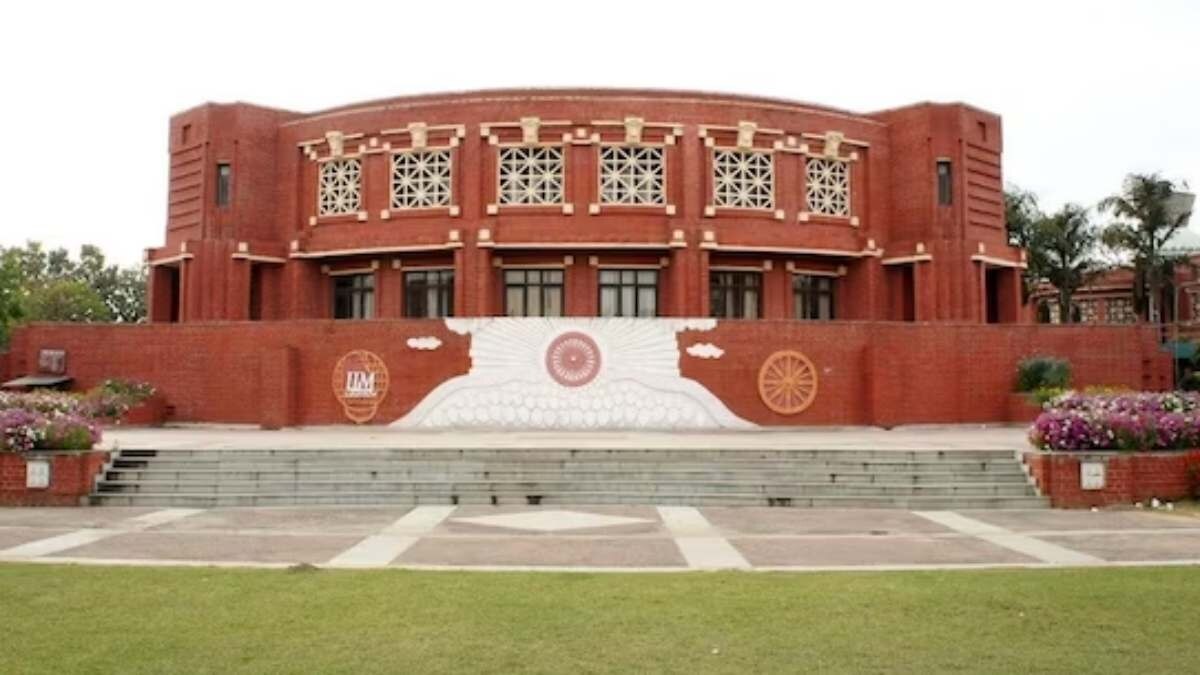 IIM Lucknow